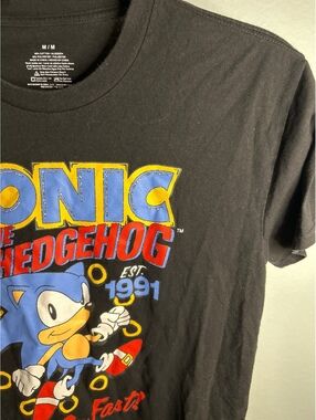 Mad Engine Sonic the Hedgehog Graphic T-Shirt Medium